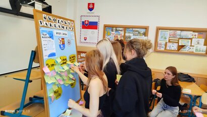 Aktivita KMP TSK "Moja budúcnosť" - mladí ľudia v Trenčianskom kraji diskutovali o svojej budúcnosti