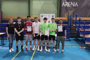 Zväčšiť fotografiu - Kk v bedmintone zš a sš tnk