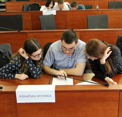 Dejepisná olympiáda - najviac o histórii diktatúry vedia stredoškoláci z Trenčína